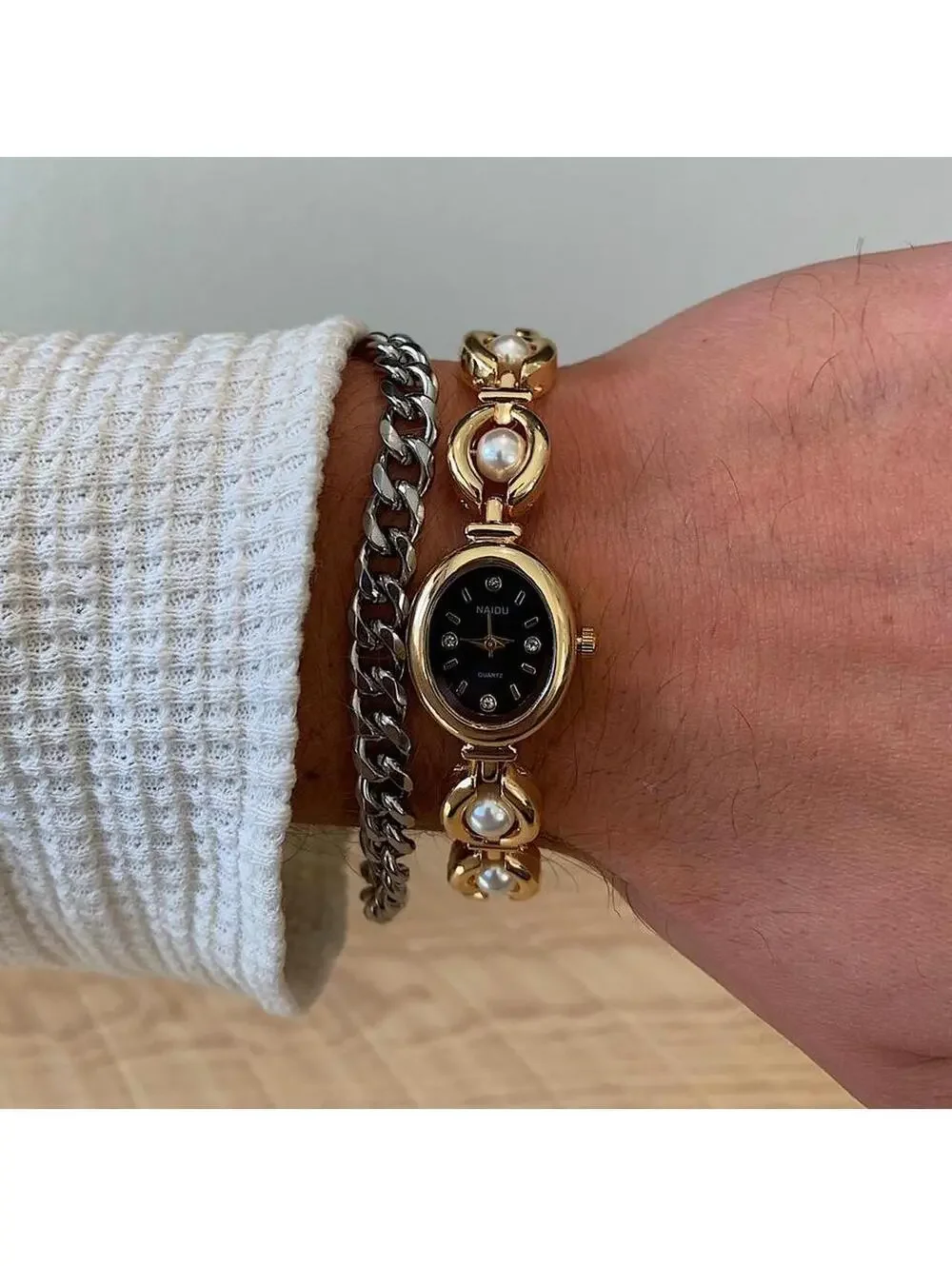 Luxury Y2K style Gold round stainless steel quartz pearl stone charm watch